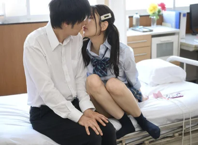Đứa nam sinh yếu đuối được khoa khôi địt ngay giữa lớp